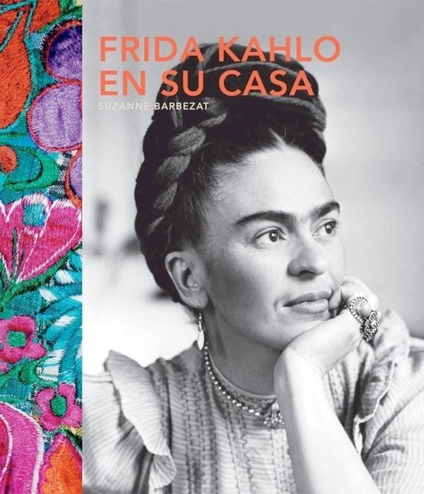 Frida Kahlo en su casa...